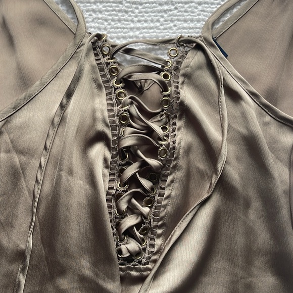 Buckle Blousy tank top - Picture 2 of 2